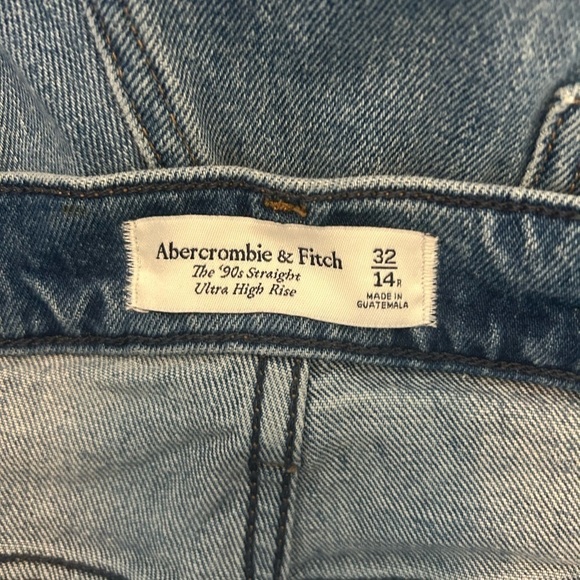 Abercrombie & Fitch Ultra High Rise 90s Straight Jean 32\14 - Picture 8 of 8